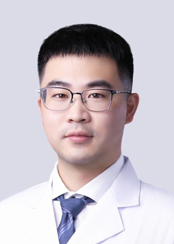 傅元波  微创拔牙科主任